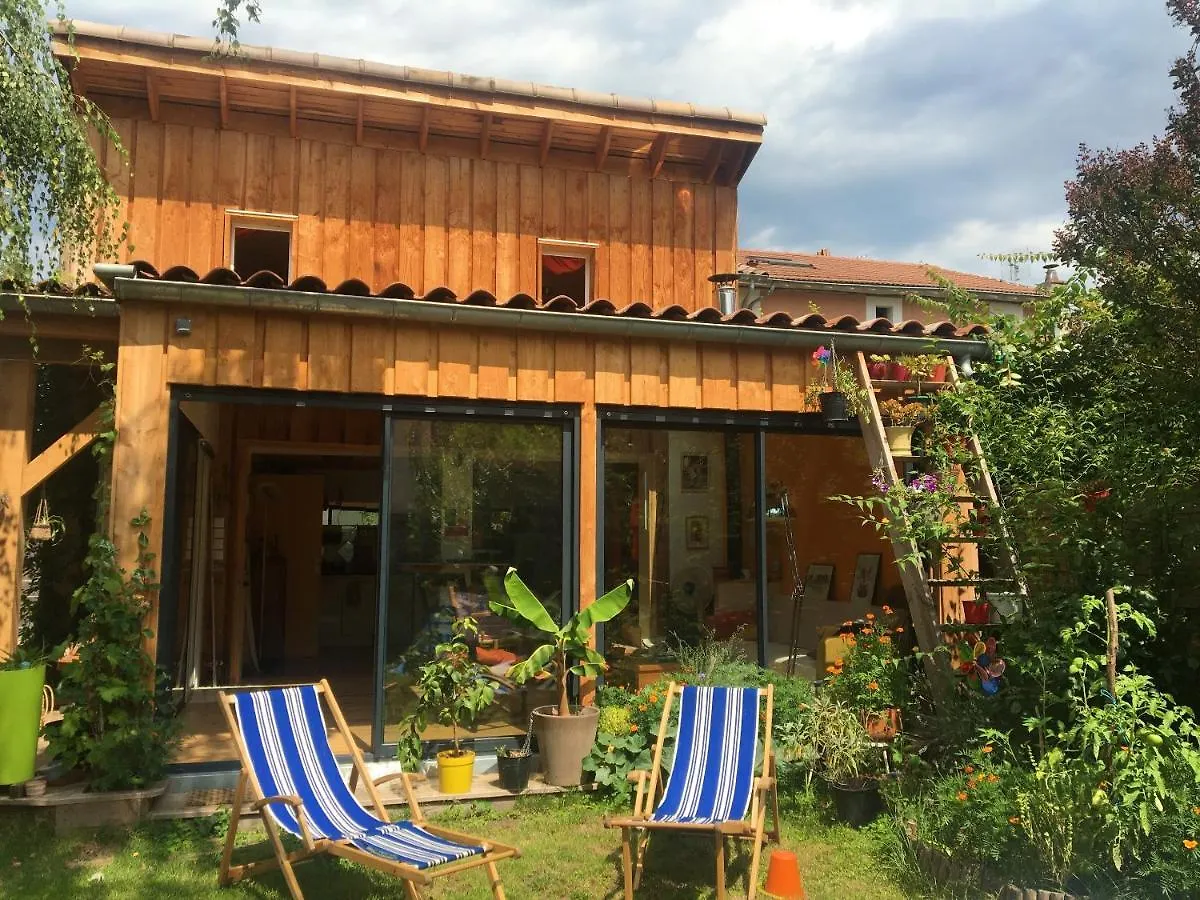 Chalet Cosy A Lamastre, Jardin Clos France
