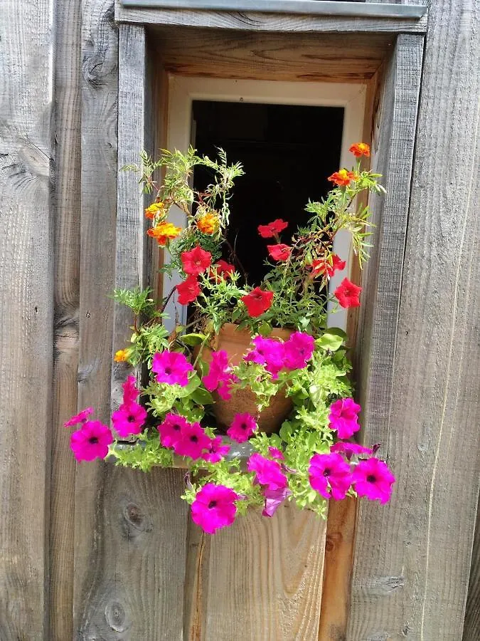 Chalet Cosy A Lamastre, Jardin Clos